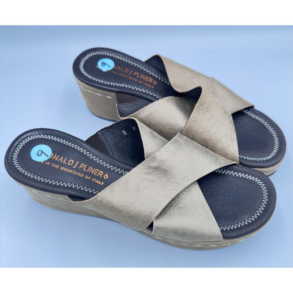 Donald Pliner Metallic Leather Cross Strap Open Toe Slide Wedge Shoes Size 9 - Picture 2 of 8